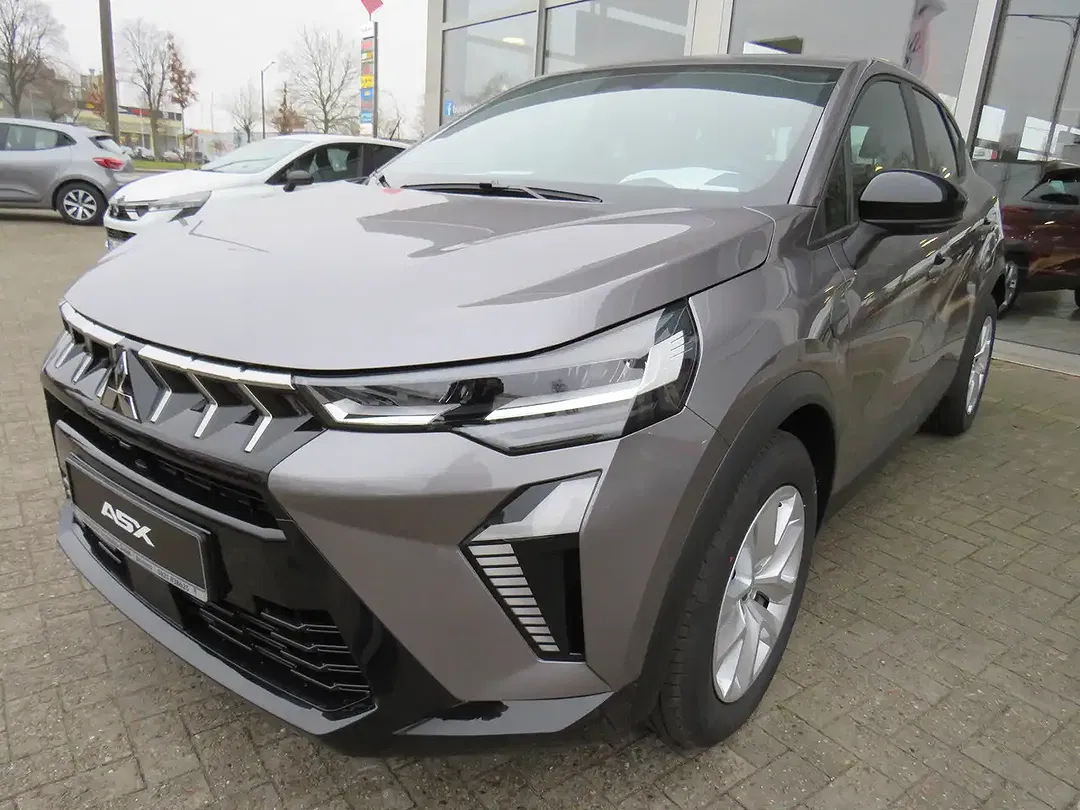 Mitsubishi ASX - Thumbnail 1