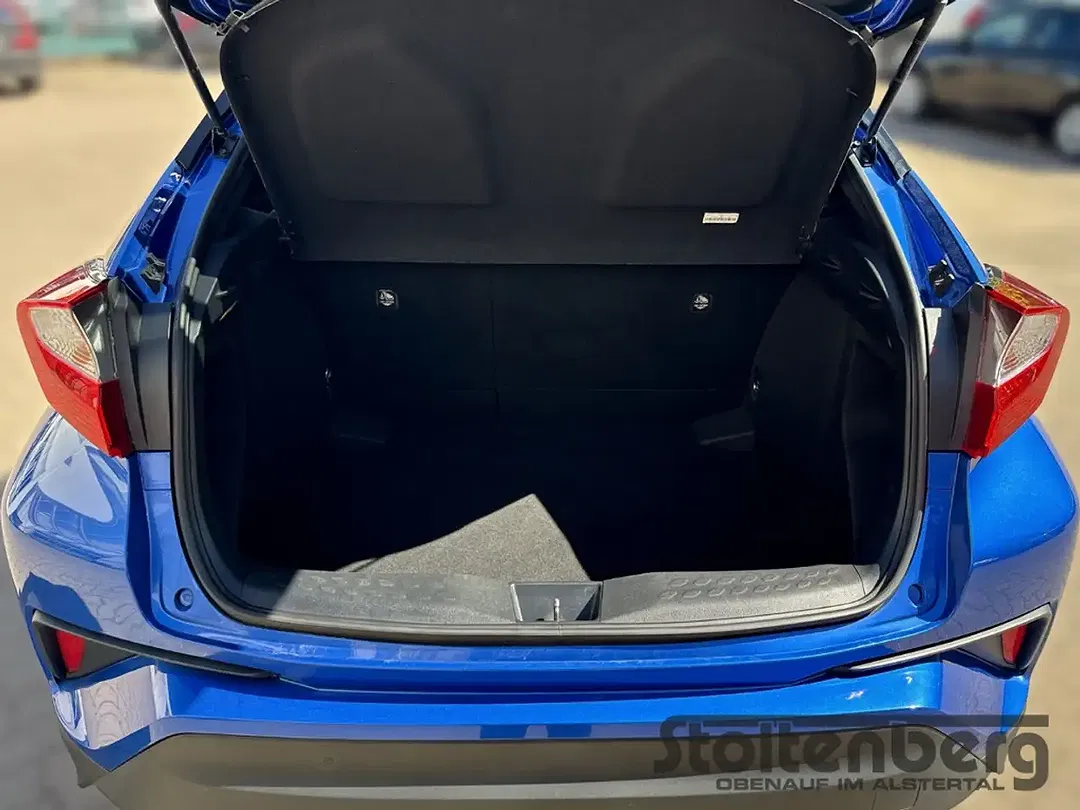 Toyota C-HR - Thumbnail 10