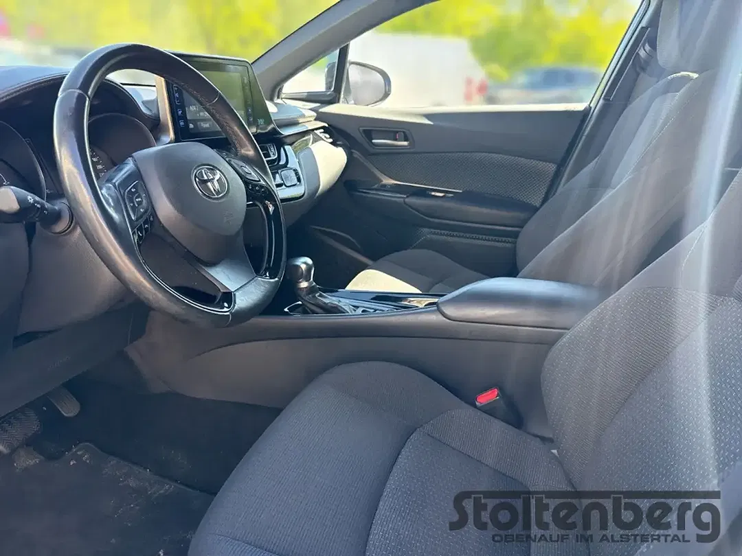 Toyota C-HR - Thumbnail 12