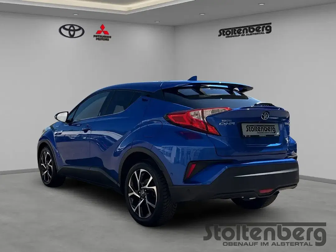 Toyota C-HR - Thumbnail 2
