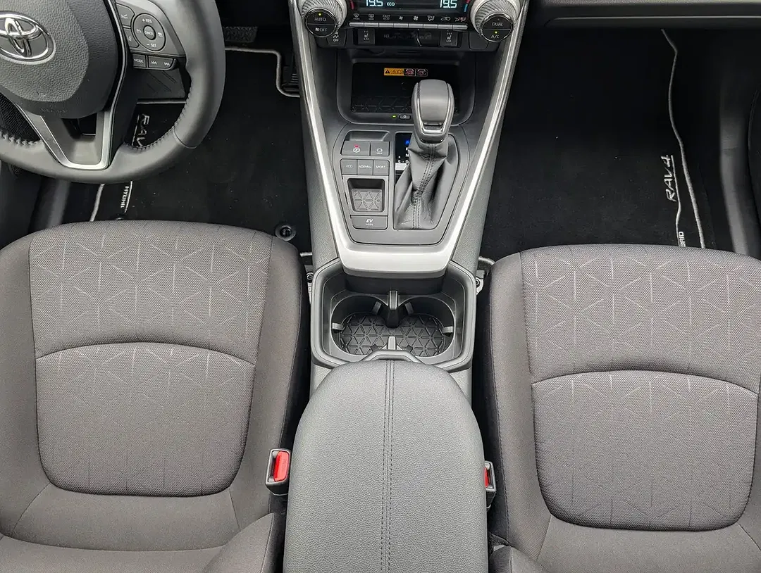 Toyota RAV 4 - Thumbnail 23