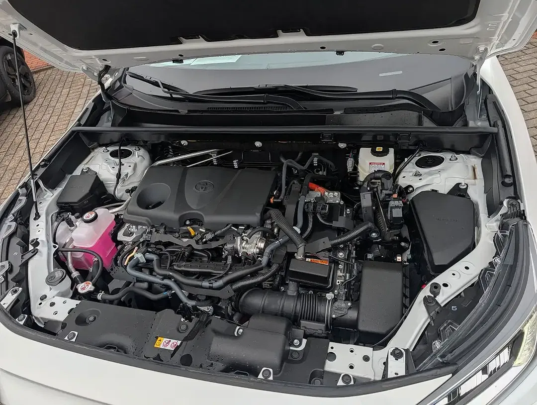 Toyota RAV 4 - Thumbnail 9