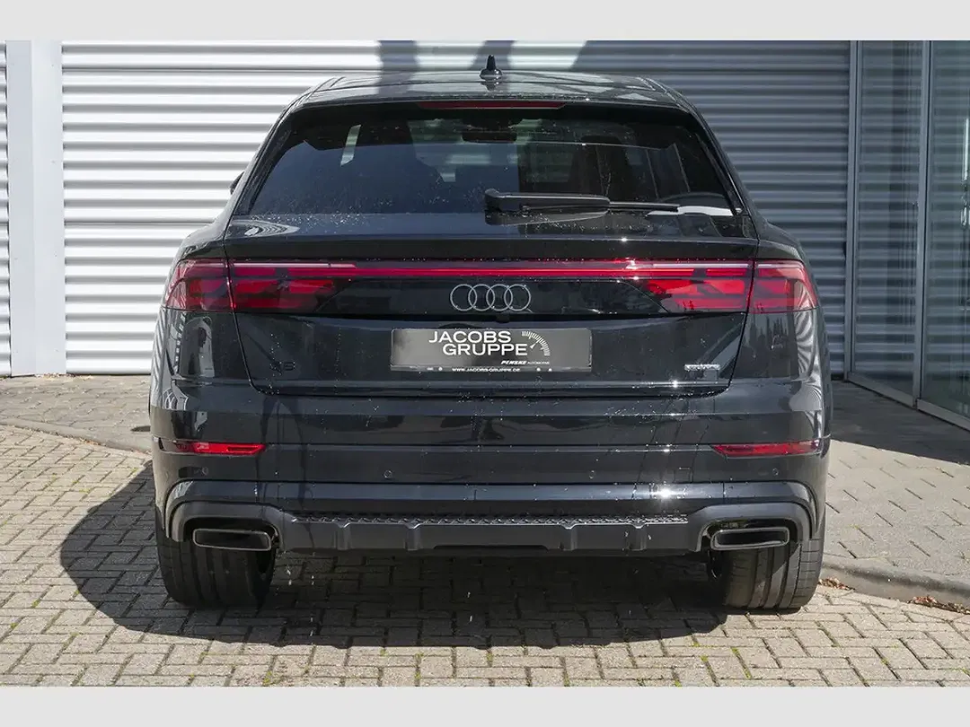Audi Q8 - Thumbnail 4