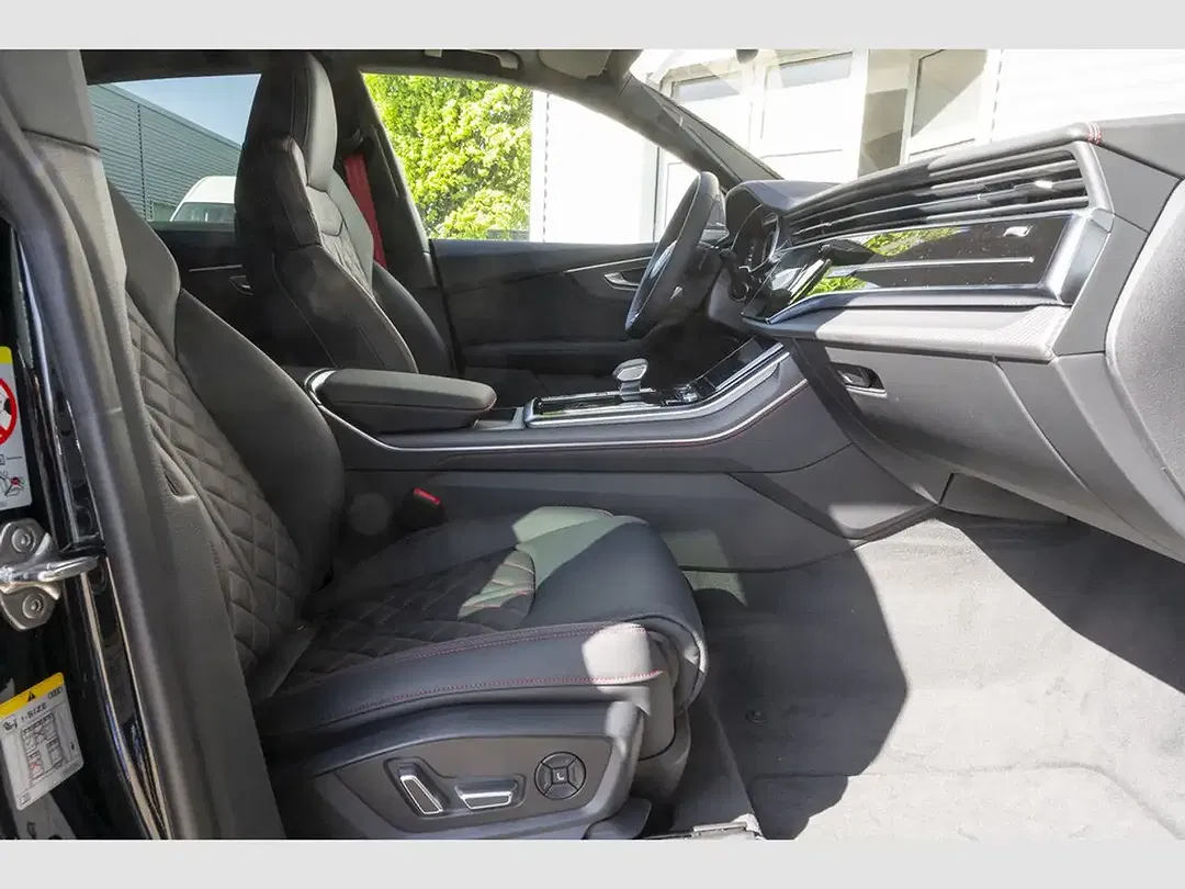 Audi Q8 - Thumbnail 7
