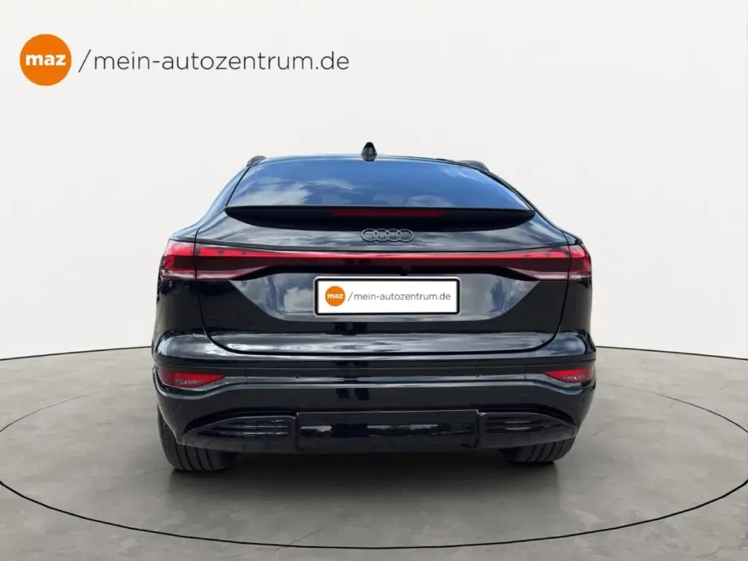 Audi Q6 e-tron - Thumbnail 4