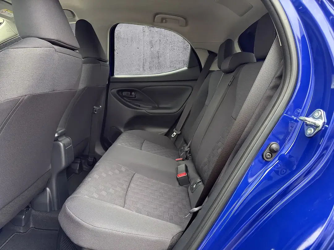 Toyota Yaris - Thumbnail 12