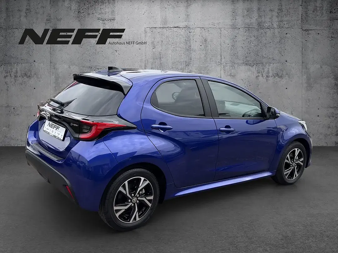 Toyota Yaris - Thumbnail 5