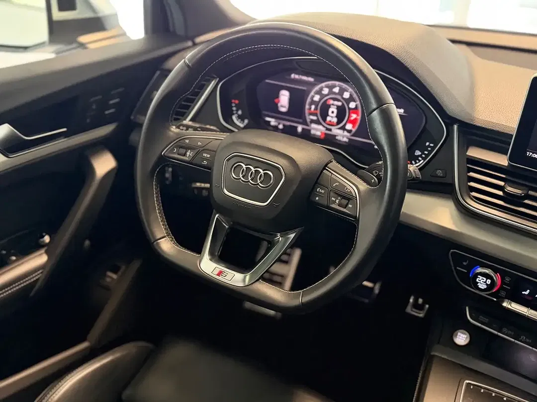 Audi SQ5 - Thumbnail 19