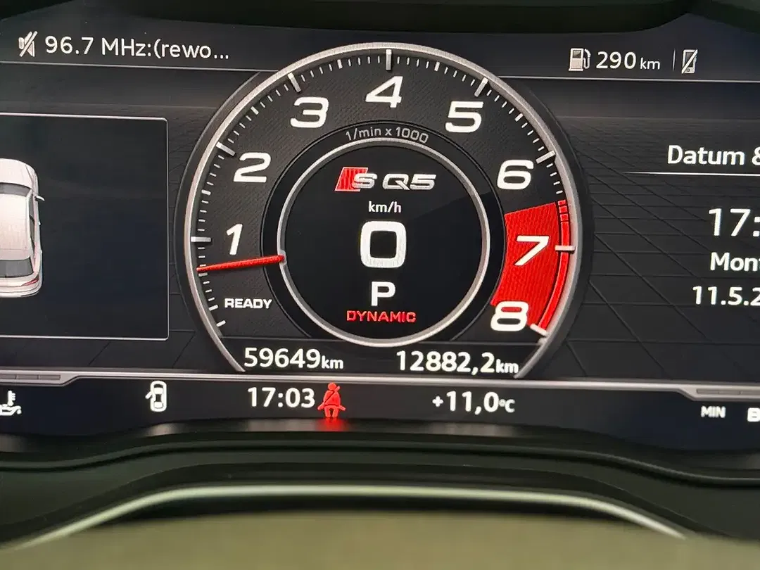 Audi SQ5 - Thumbnail 31