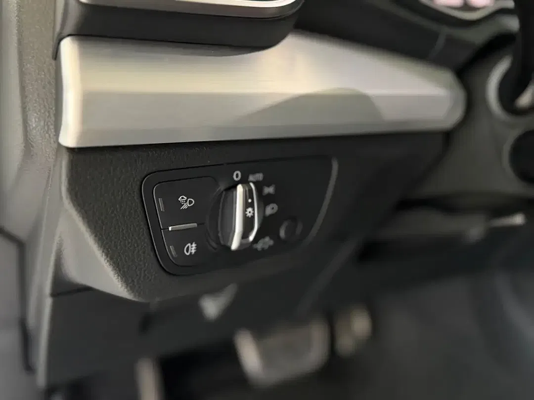 Audi SQ5 - Thumbnail 33