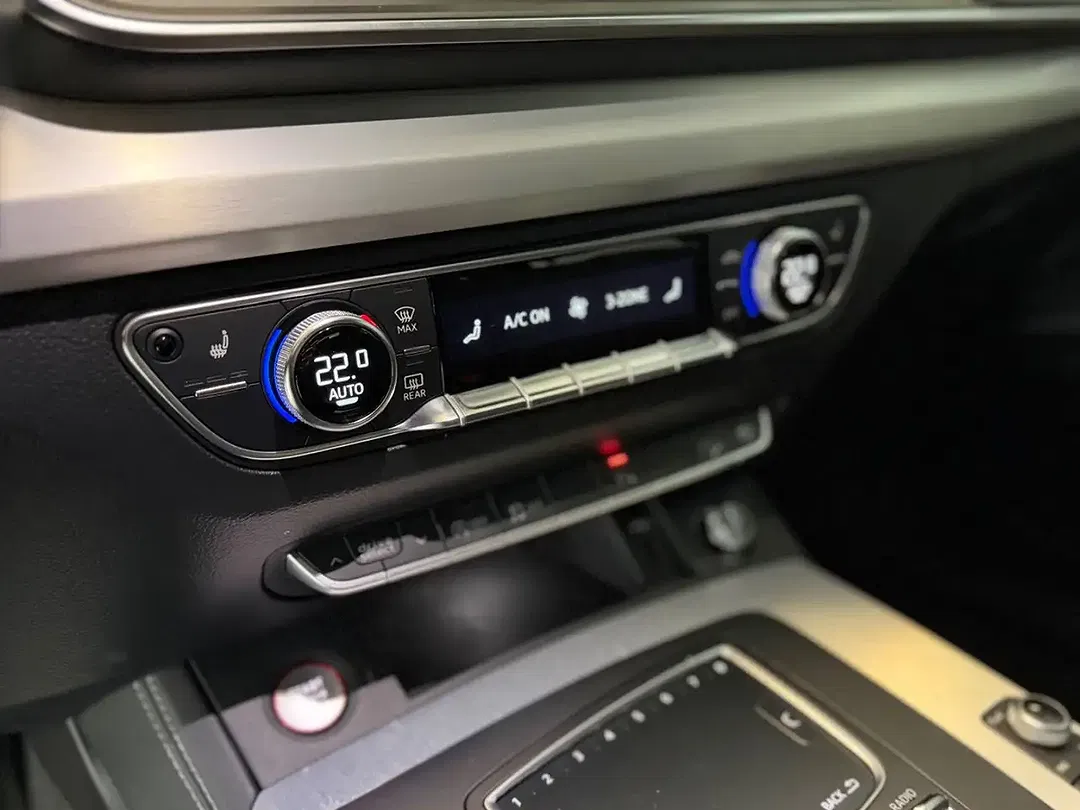 Audi SQ5 - Thumbnail 34