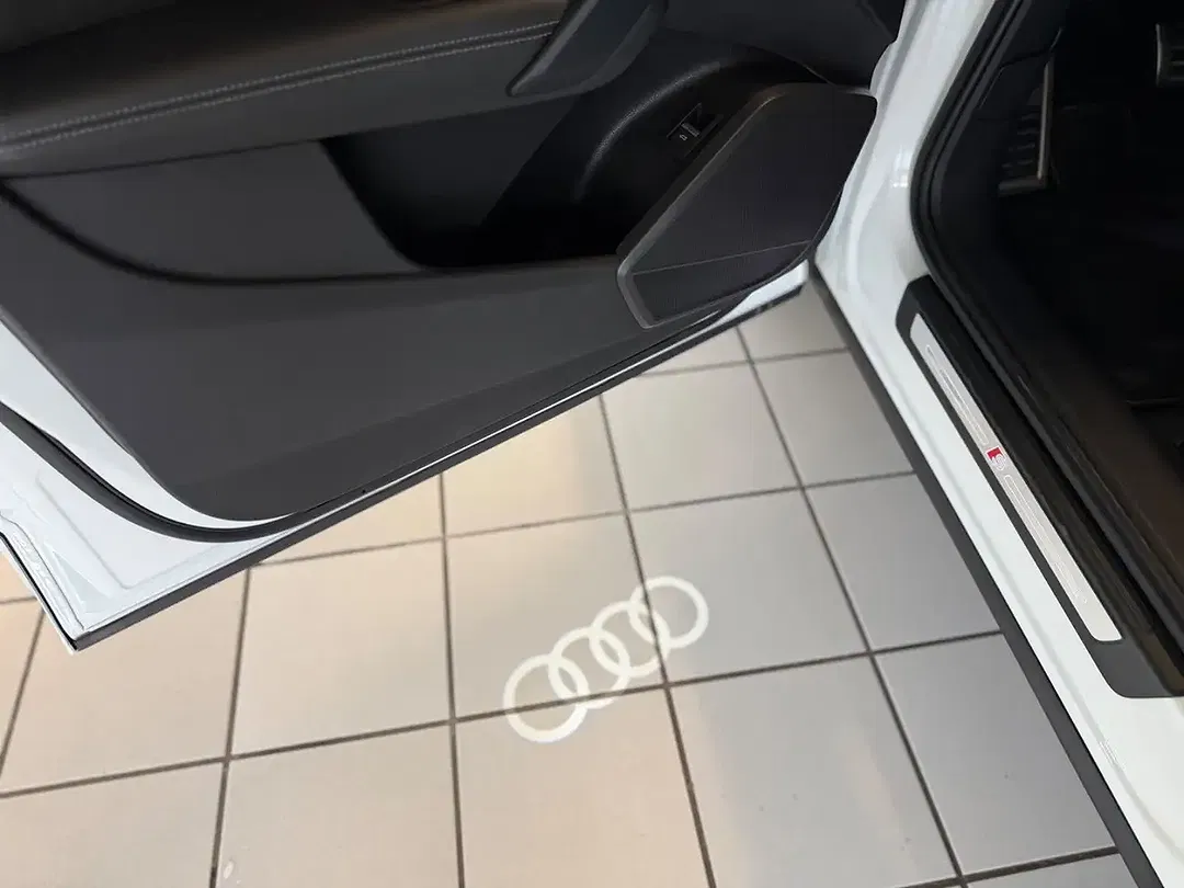 Audi SQ5 - Thumbnail 37