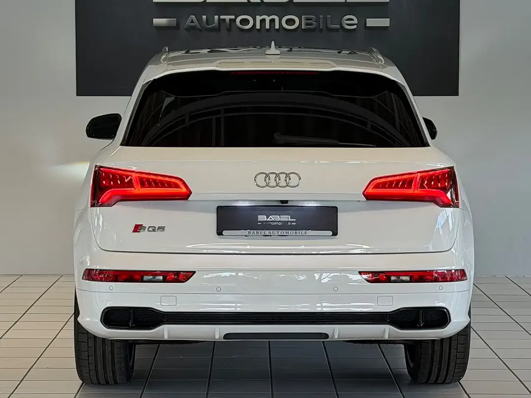 Audi SQ5 - Thumbnail 4