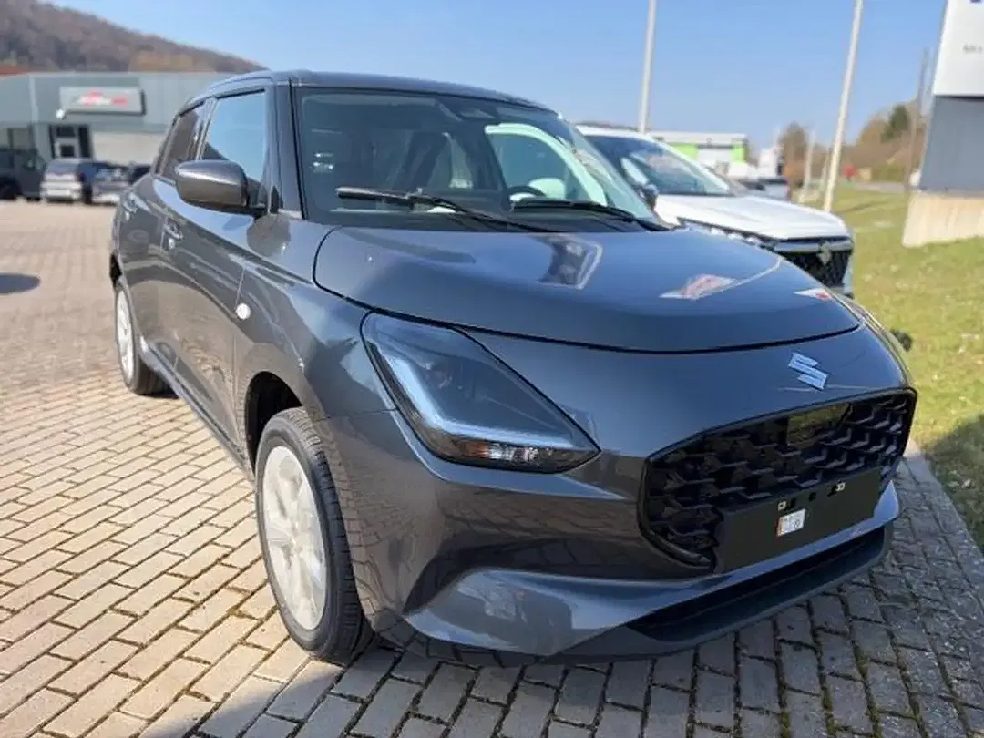 Suzuki Swift - Thumbnail 1