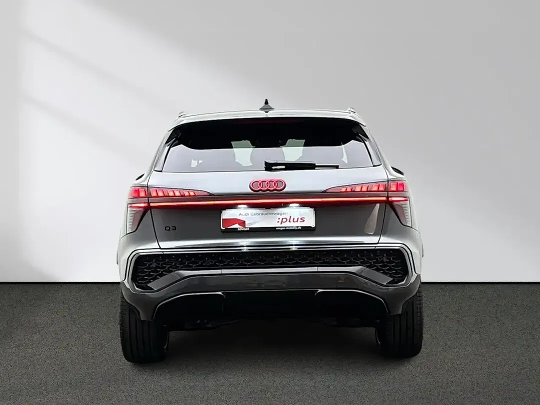 Audi Q3 - Thumbnail 4