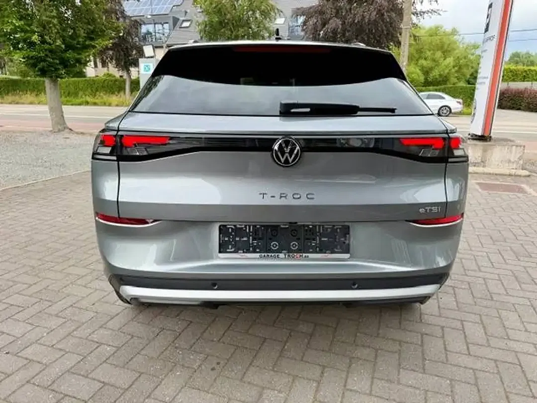 Volkswagen T-Roc - Thumbnail 9