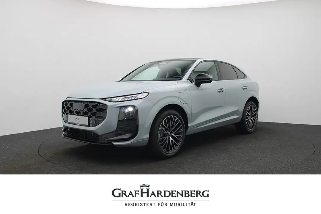 Audi Q3 - Thumbnail 1