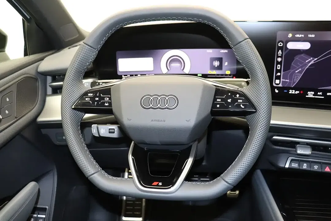 Audi Q3 - Thumbnail 15