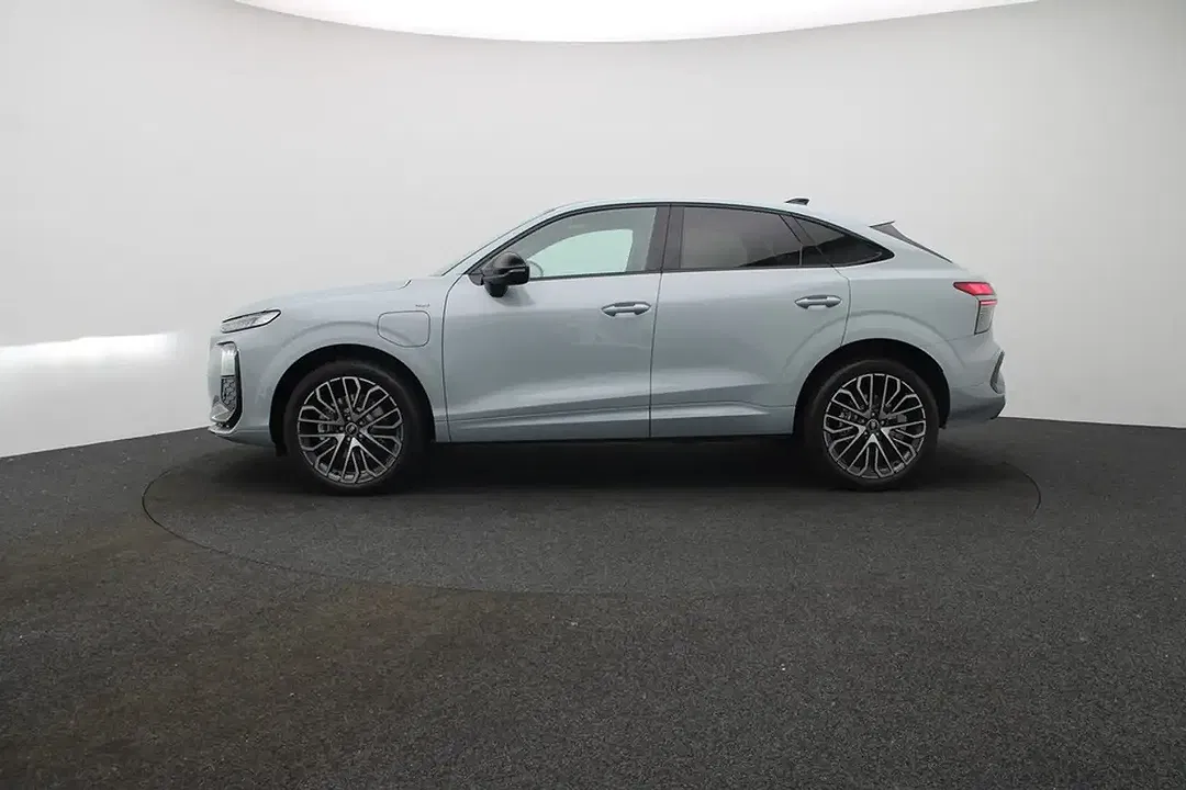 Audi Q3 - Thumbnail 2