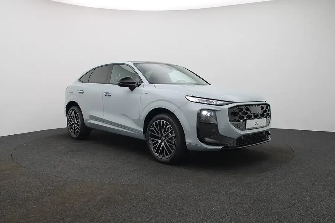Audi Q3 - Thumbnail 6