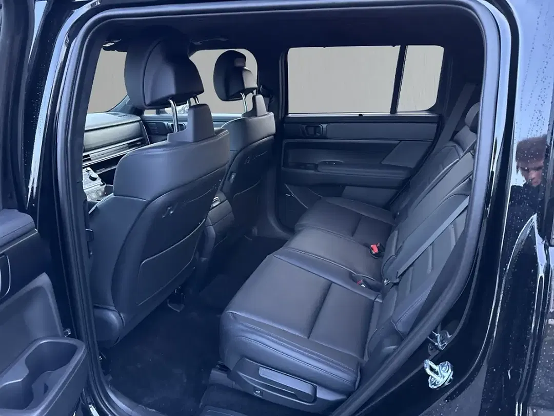 Hyundai SANTA FE - Thumbnail 8