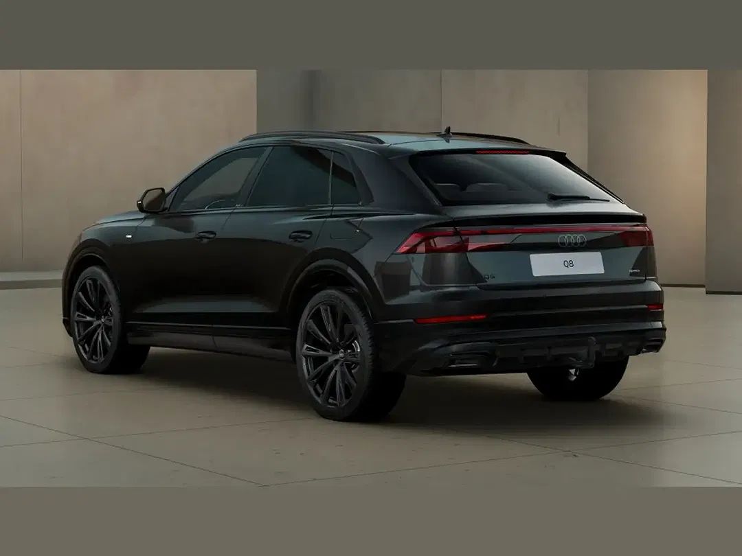 Audi Q8 - Thumbnail 3