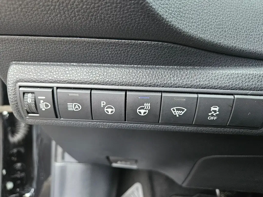 Suzuki Swace - Thumbnail 14