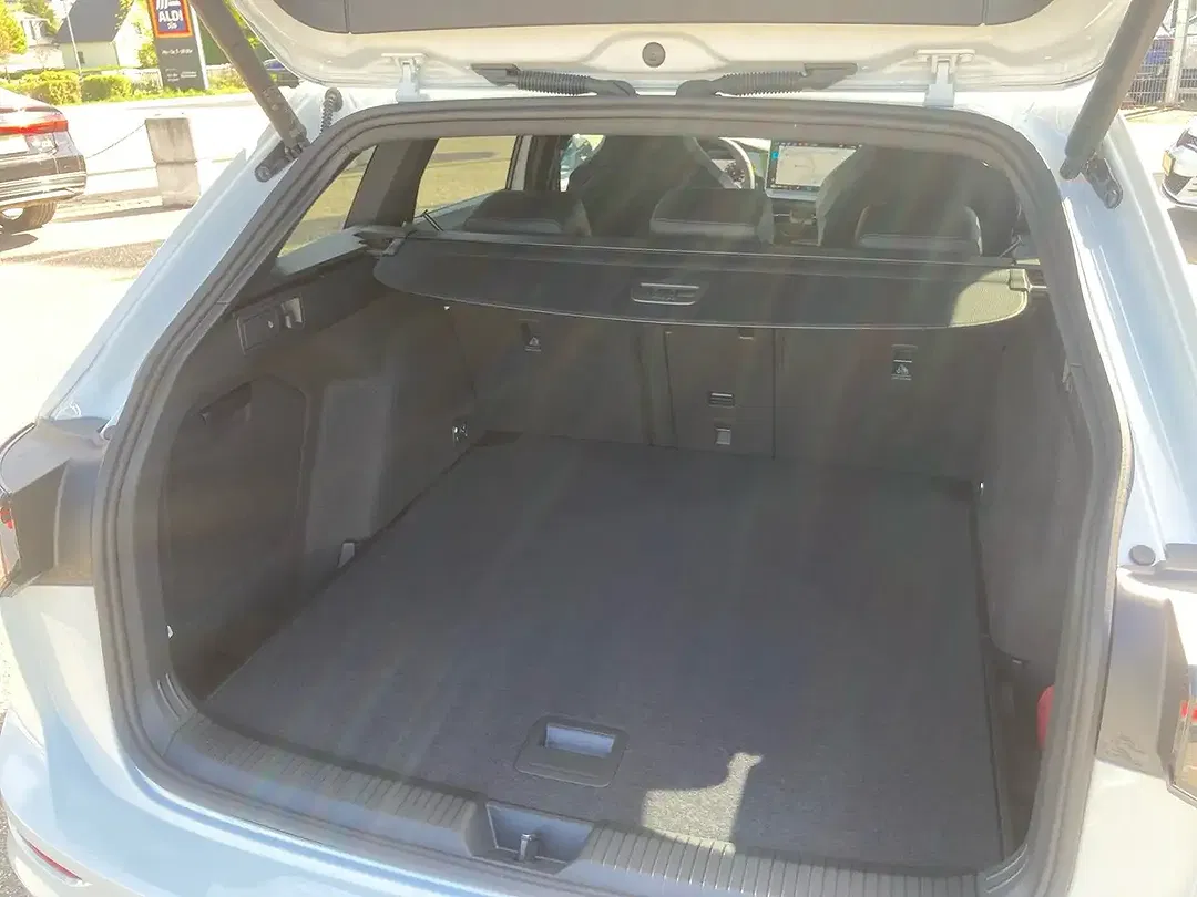 Volkswagen Golf Variant - Thumbnail 7