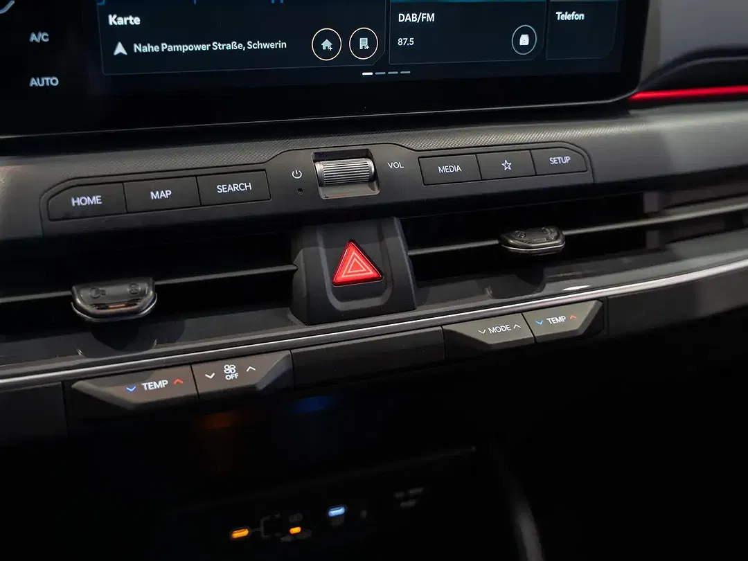 Kia K4 - Thumbnail 15