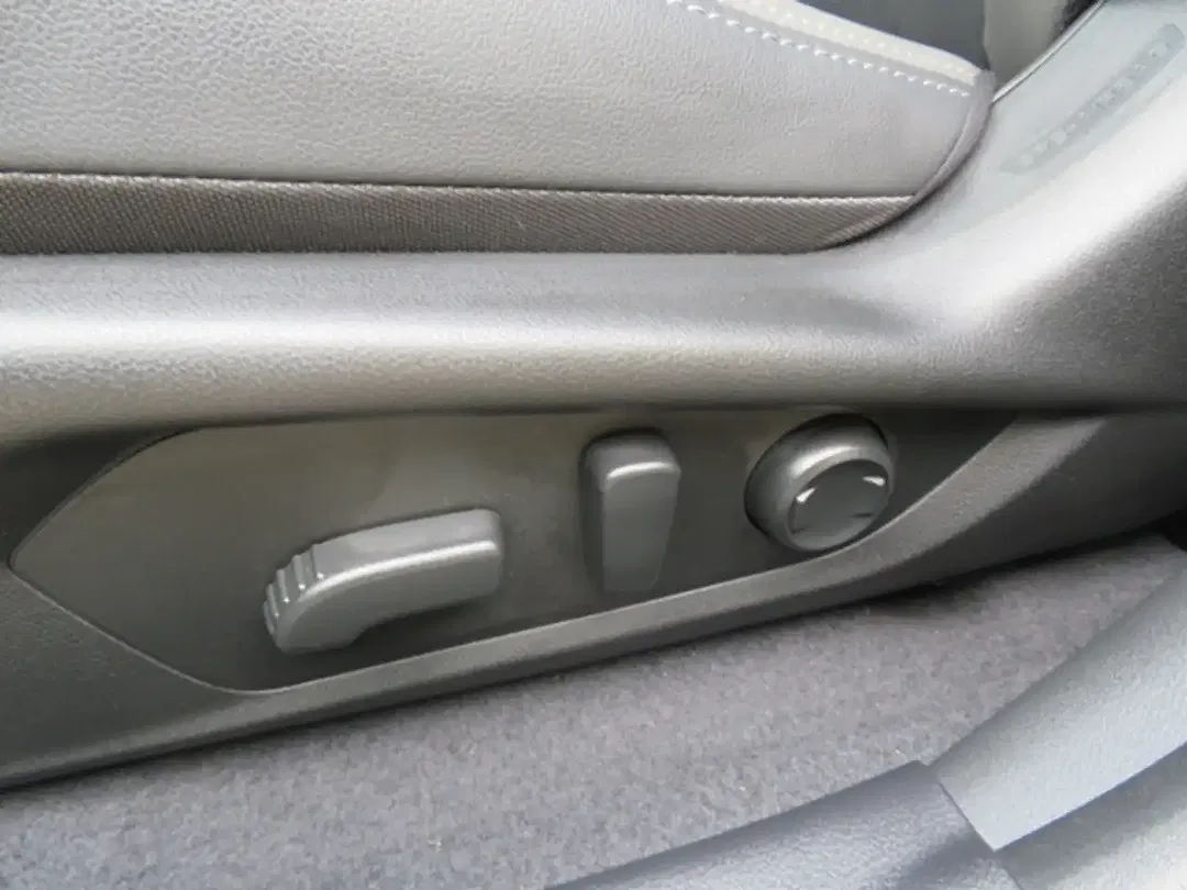 Subaru Crosstrek - Thumbnail 15