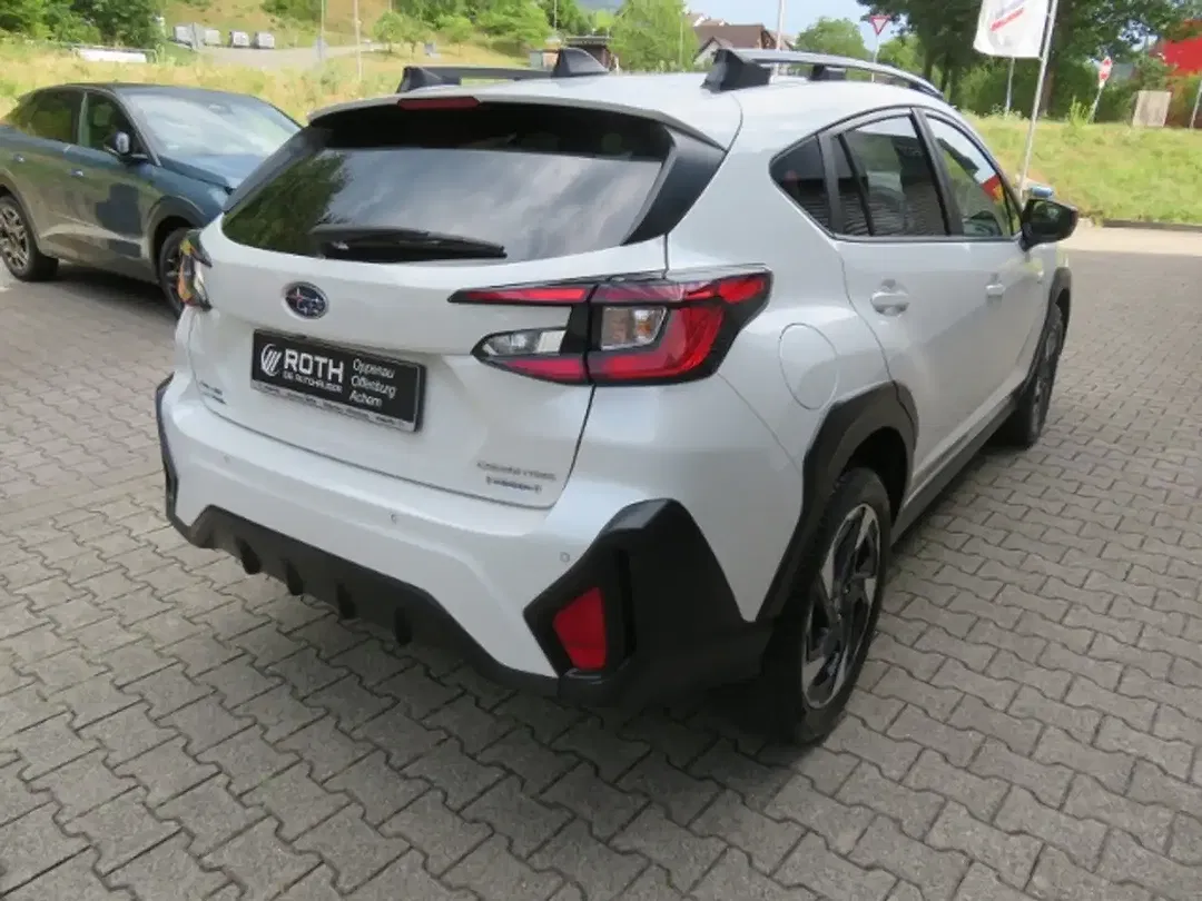 Subaru Crosstrek - Thumbnail 5