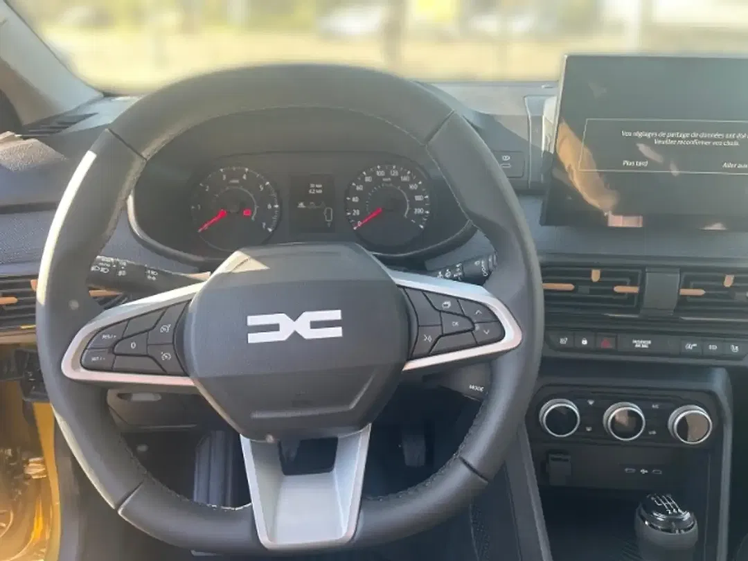 Dacia Sandero - Thumbnail 8