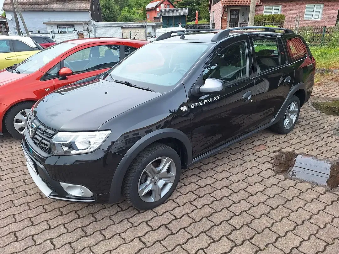 Dacia Logan - Thumbnail 2
