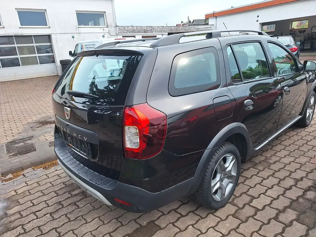 Dacia Logan - Thumbnail 3