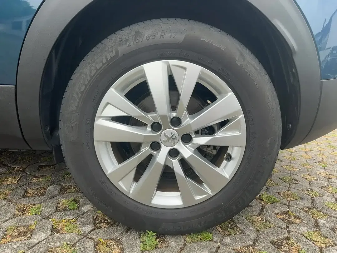 Peugeot 3008 - Thumbnail 11