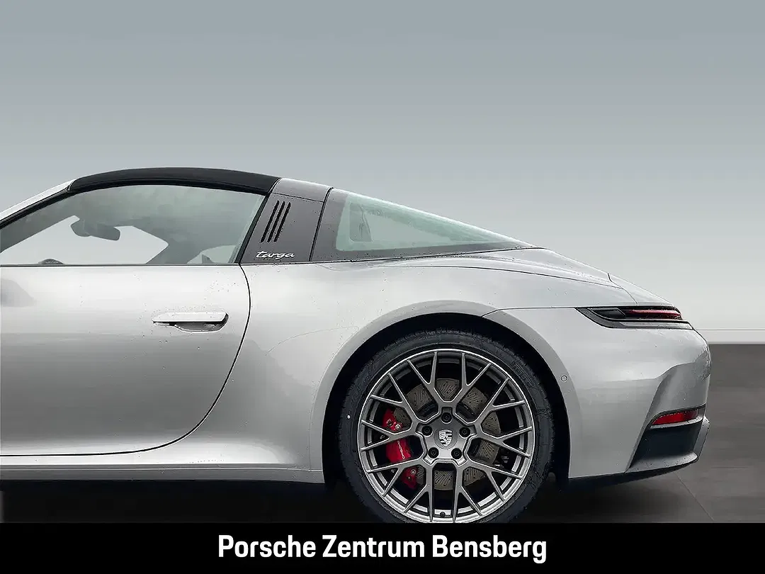 Porsche 911 - Thumbnail 9