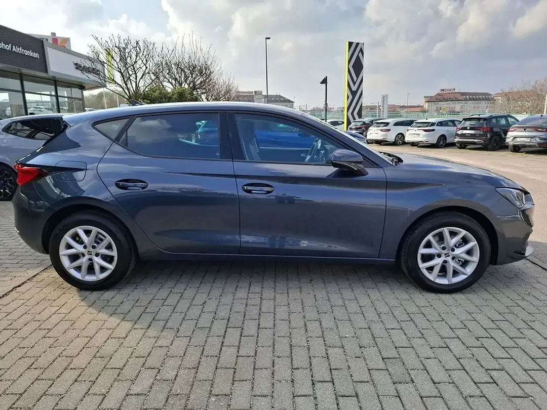 SEAT Leon - Thumbnail 5
