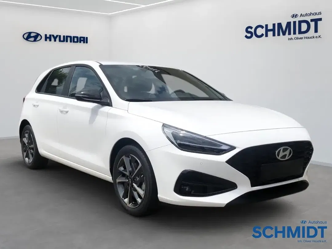 Hyundai i30 - Thumbnail 2