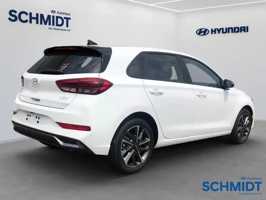 Hyundai i30 - Thumbnail 3