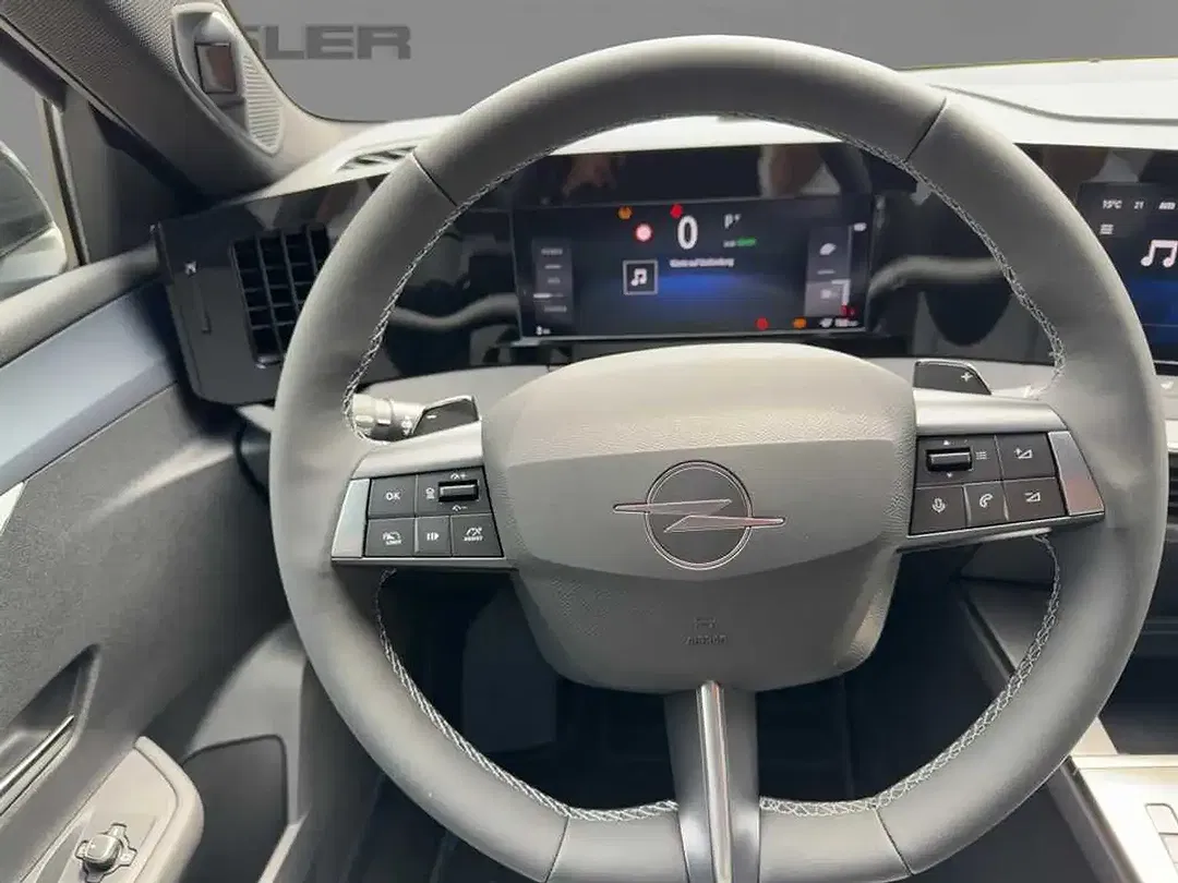 Opel Astra - Thumbnail 11
