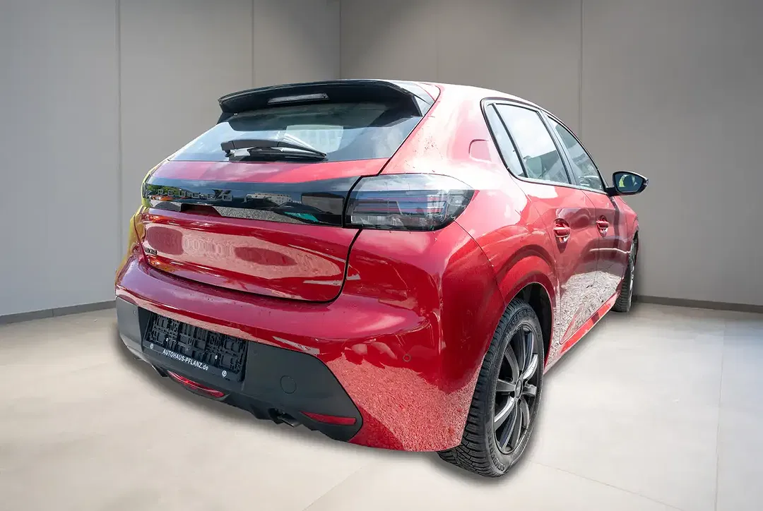 Peugeot 208 - Thumbnail 3