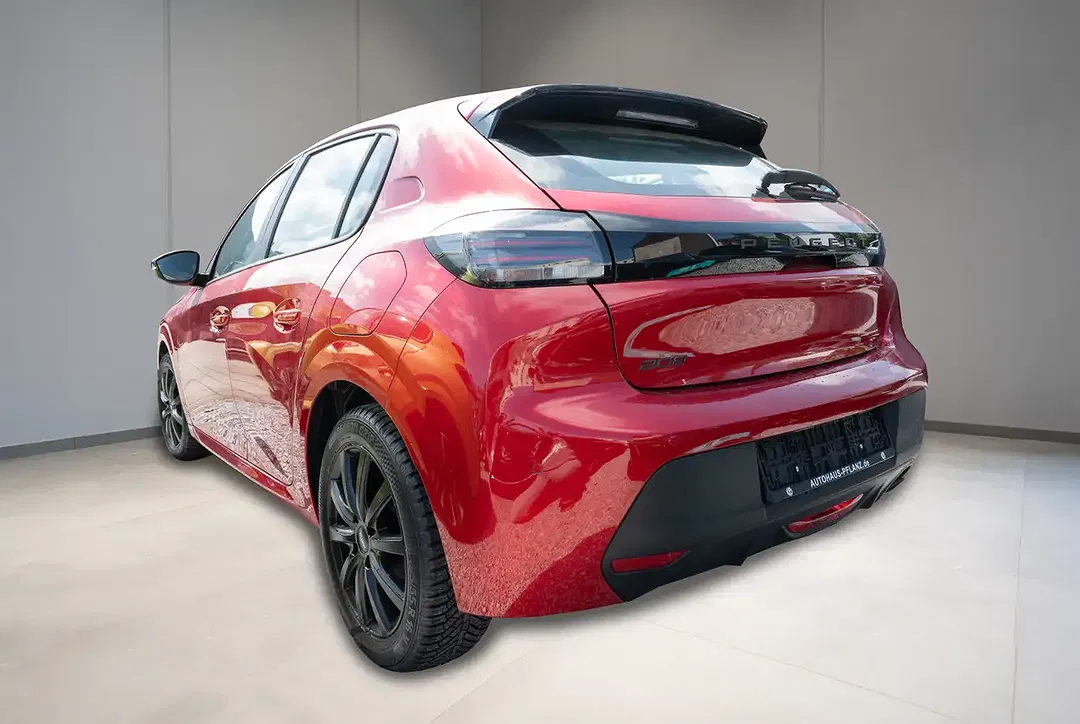 Peugeot 208 - Thumbnail 4