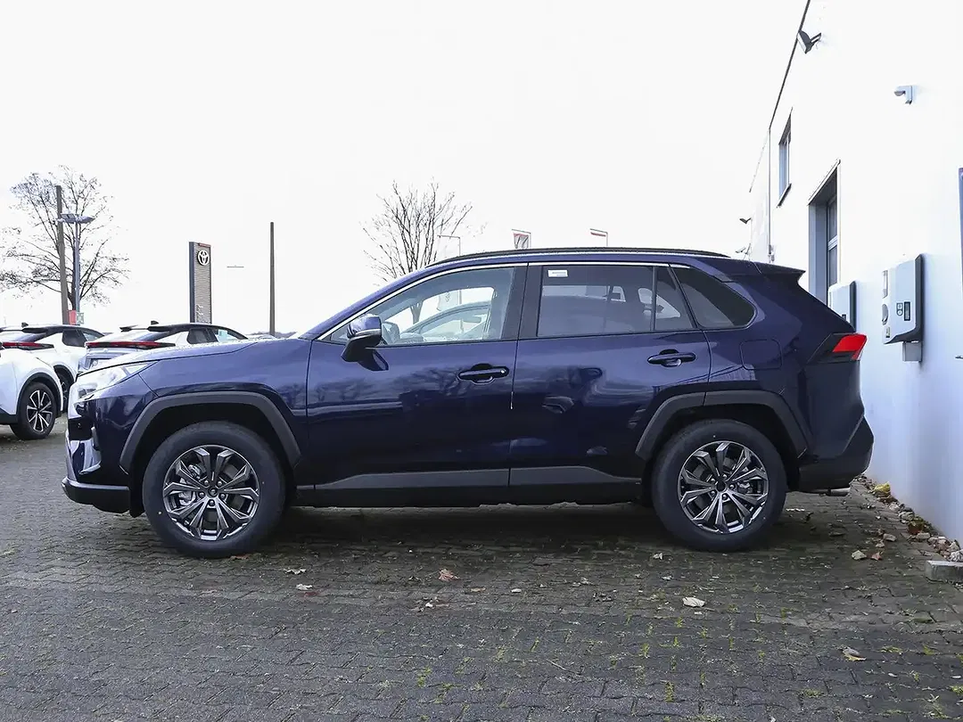 Toyota RAV 4 - Thumbnail 3