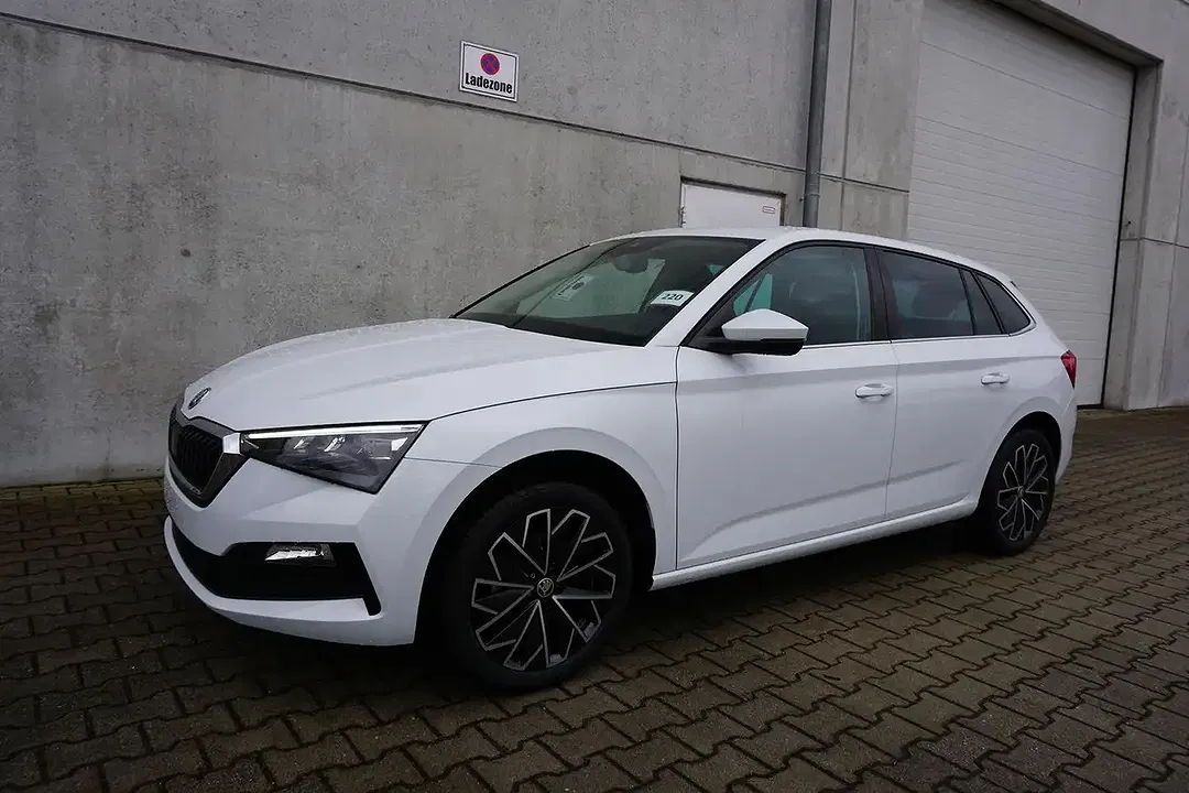 Skoda Scala - Thumbnail 4