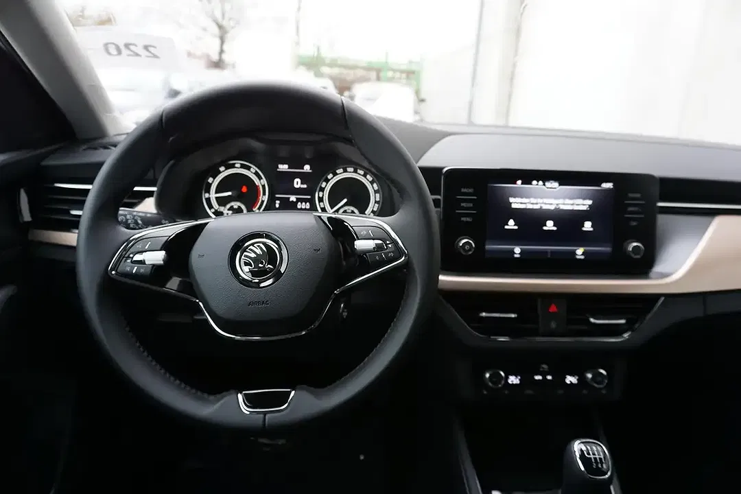 Skoda Scala - Thumbnail 9