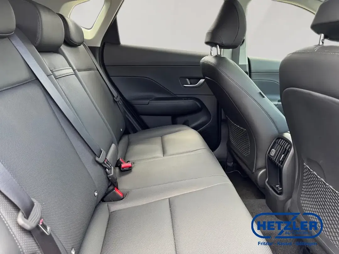 Hyundai KONA - Thumbnail 13