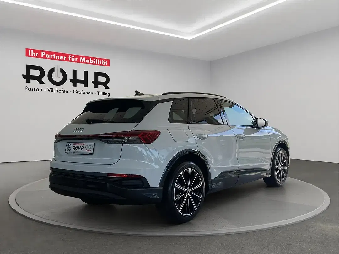 Audi Q4 e-tron - Thumbnail 4
