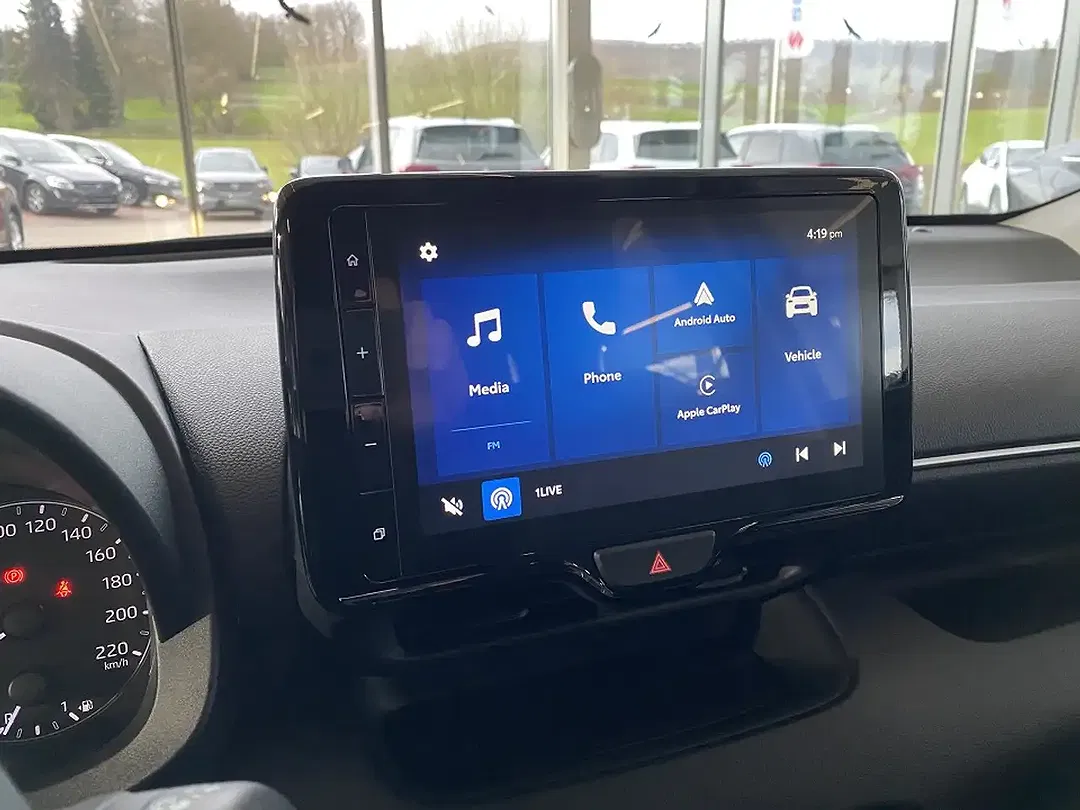 Mazda 2 - Thumbnail 11