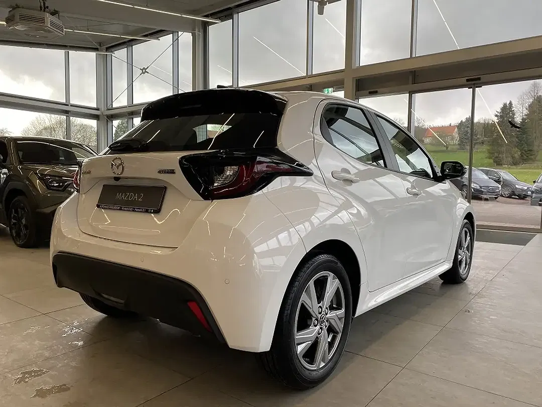 Mazda 2 - Thumbnail 2