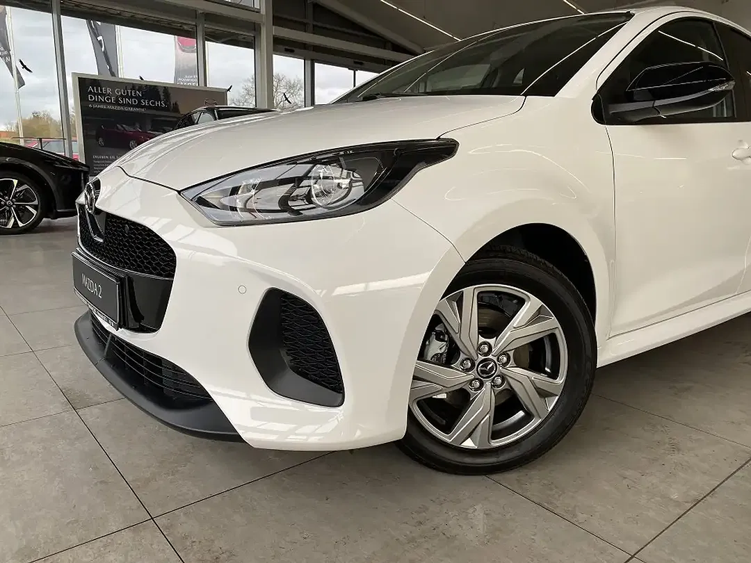 Mazda 2 - Thumbnail 4